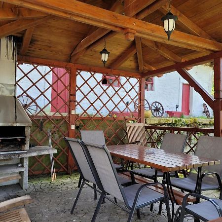 Chalupa V Kopci Vysoka Srbska Exteriör bild